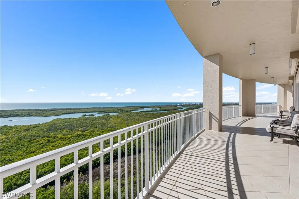900 Arbor Lake Drive Naples FL 34110