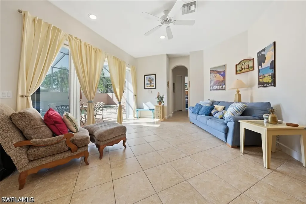6116 Highwood Park Lane Naples FL 34110