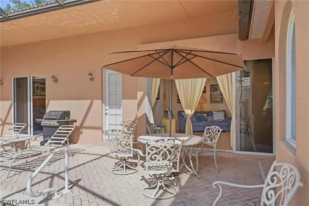6116 Highwood Park Lane Naples FL 34110