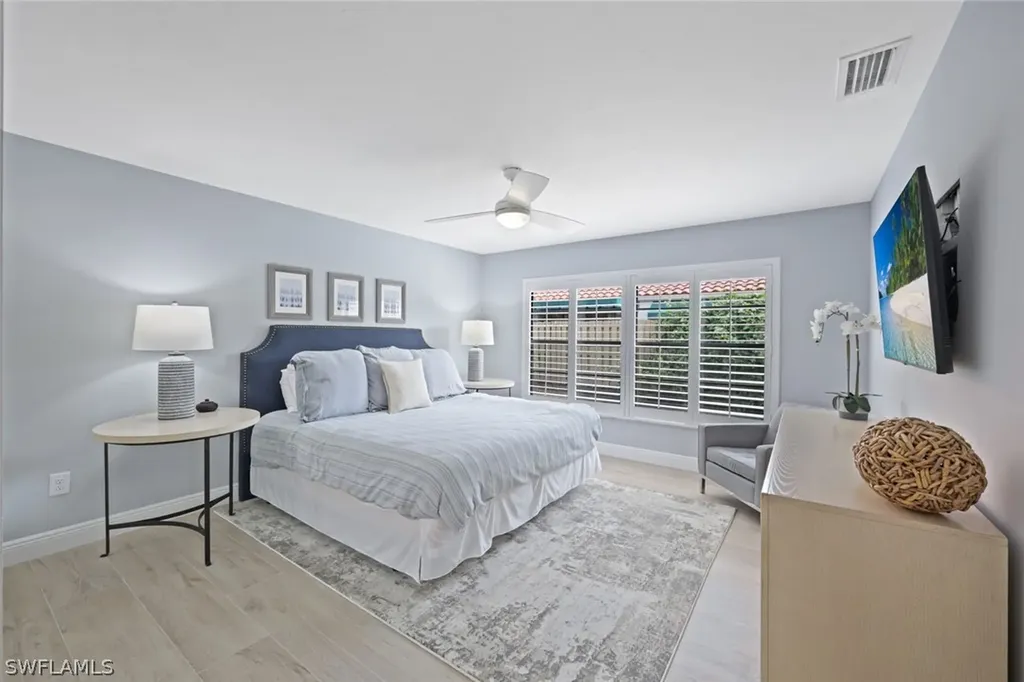 714 Reef Point Circle Naples FL 34108