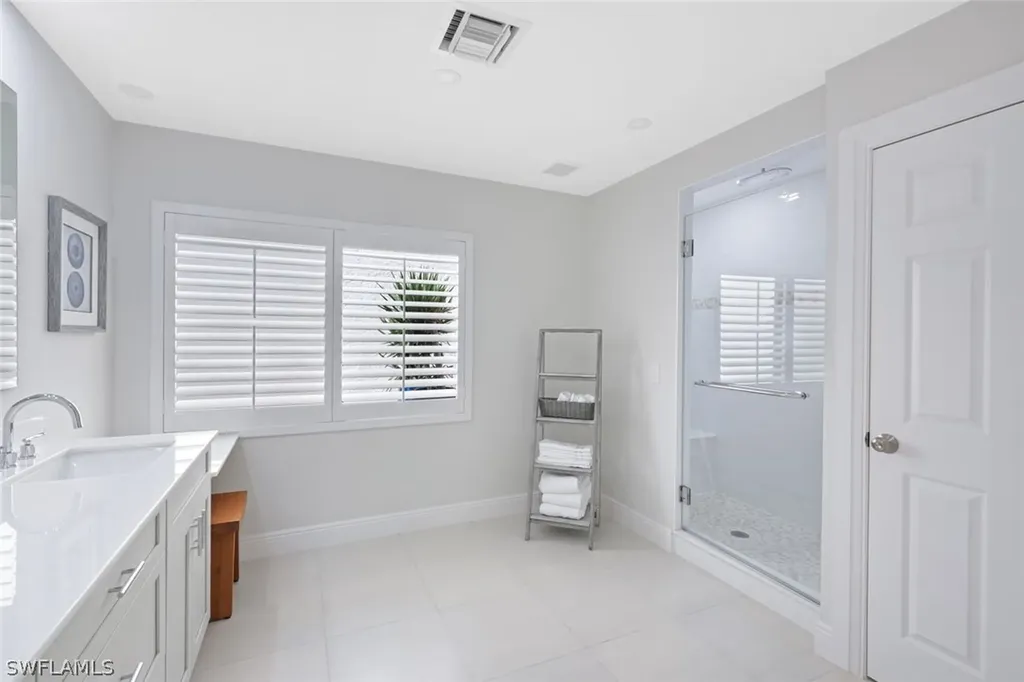 714 Reef Point Circle Naples FL 34108