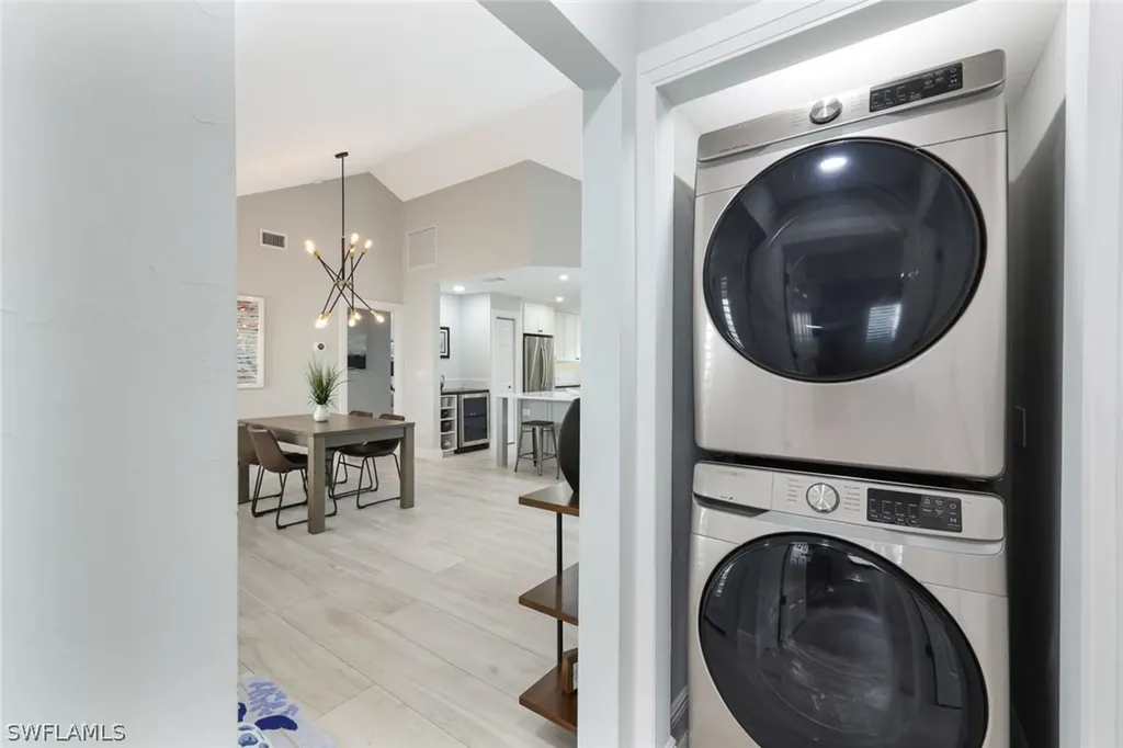 714 Reef Point Circle Naples FL 34108