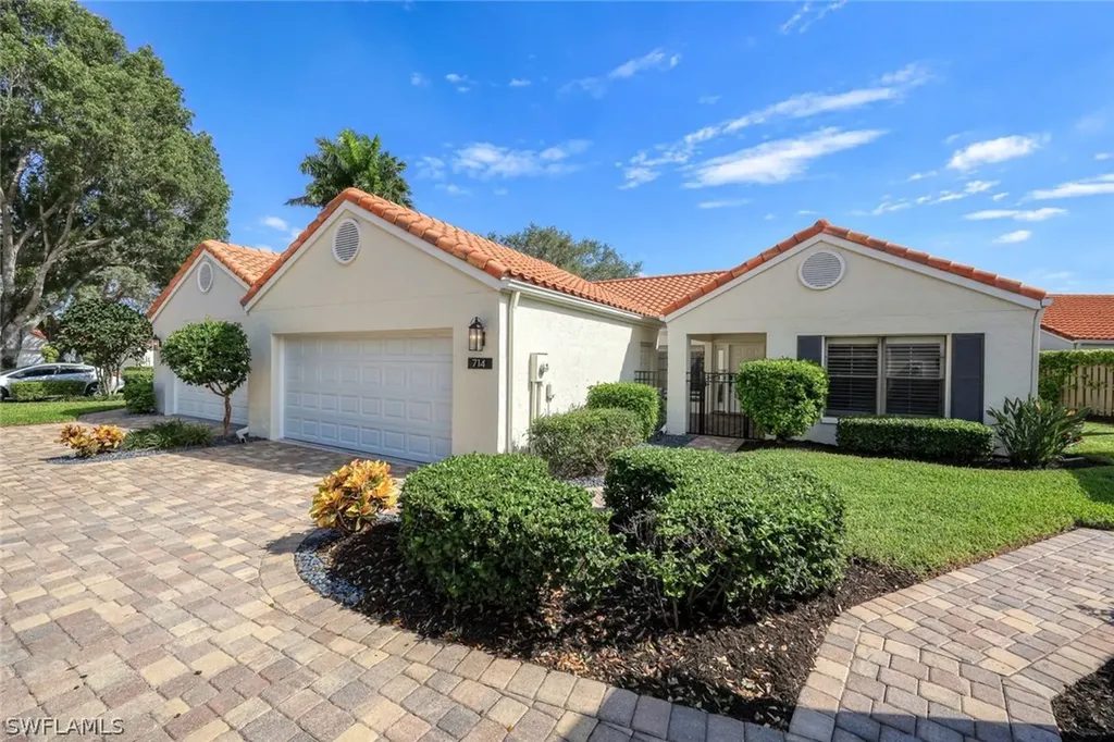 714 Reef Point Circle Naples FL 34108