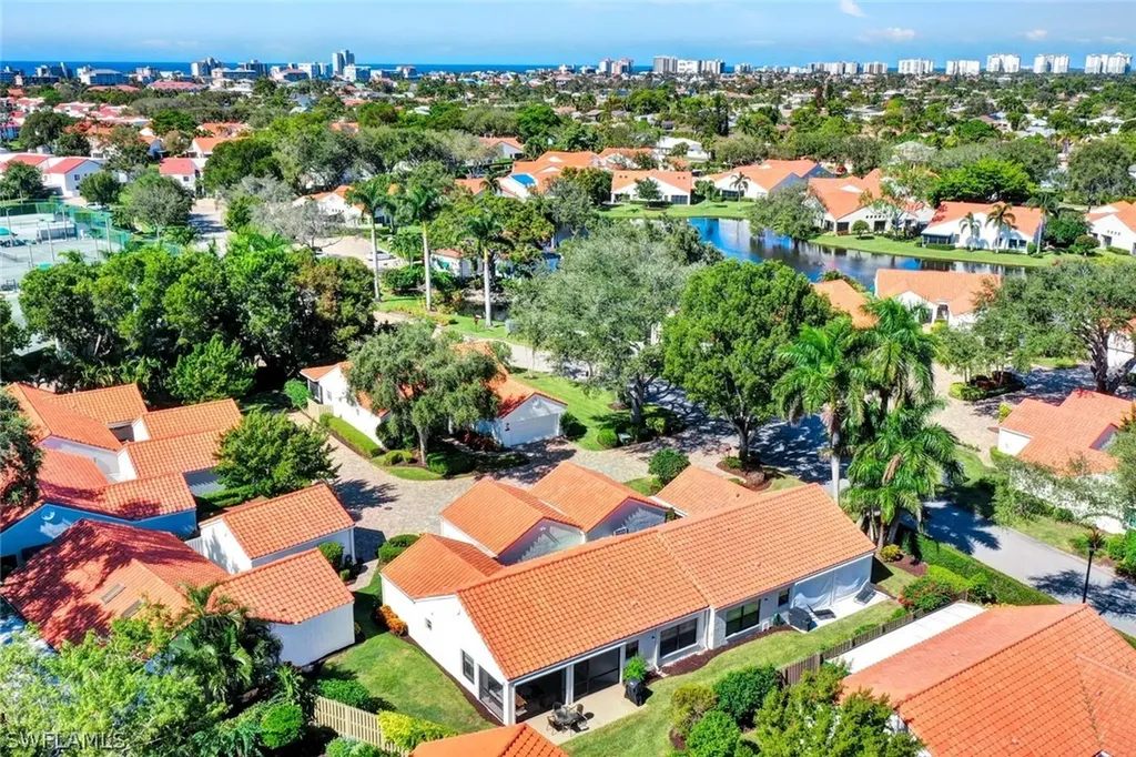 714 Reef Point Circle Naples FL 34108