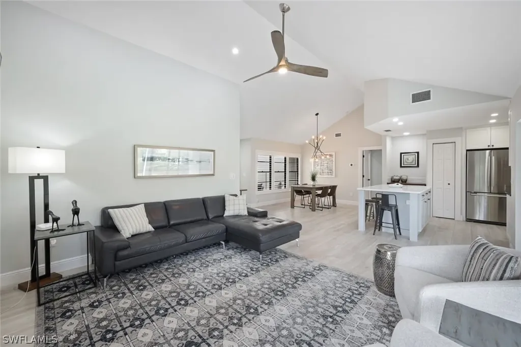 714 Reef Point Circle Naples FL 34108