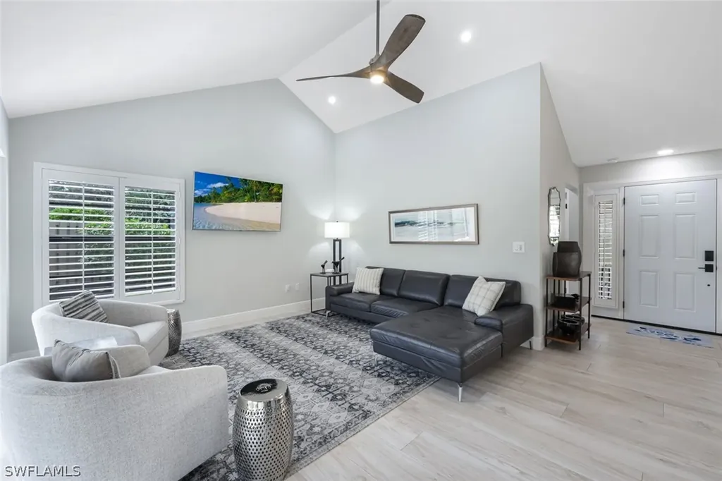 714 Reef Point Circle Naples FL 34108