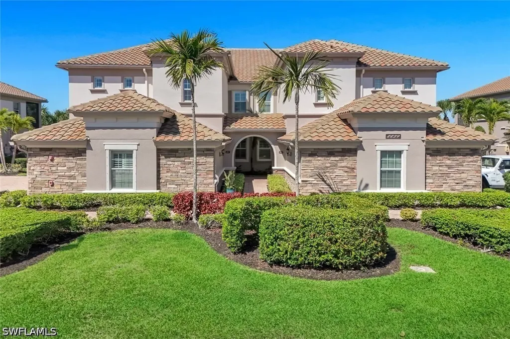 8839 Nautical Landing Circle Naples FL 34120
