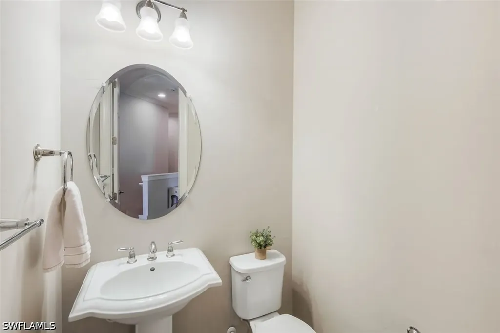 8835 Nautical Landing Circle Naples FL 34120