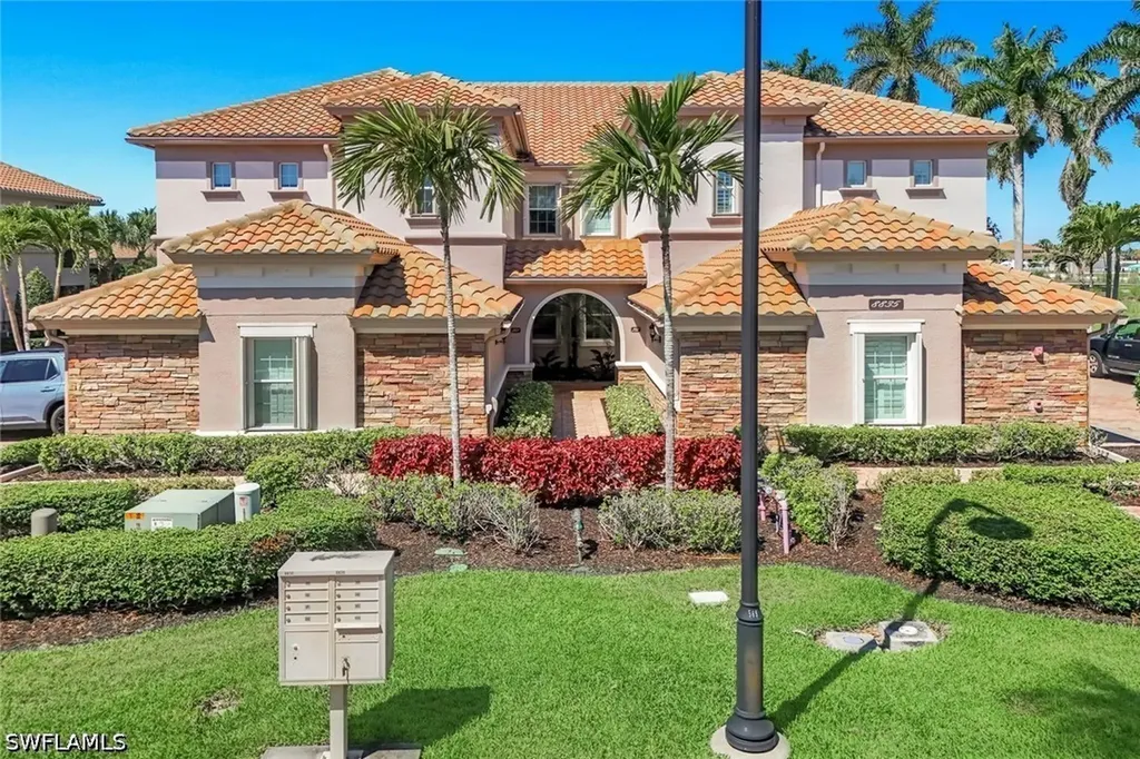 8835 Nautical Landing Circle Naples FL 34120