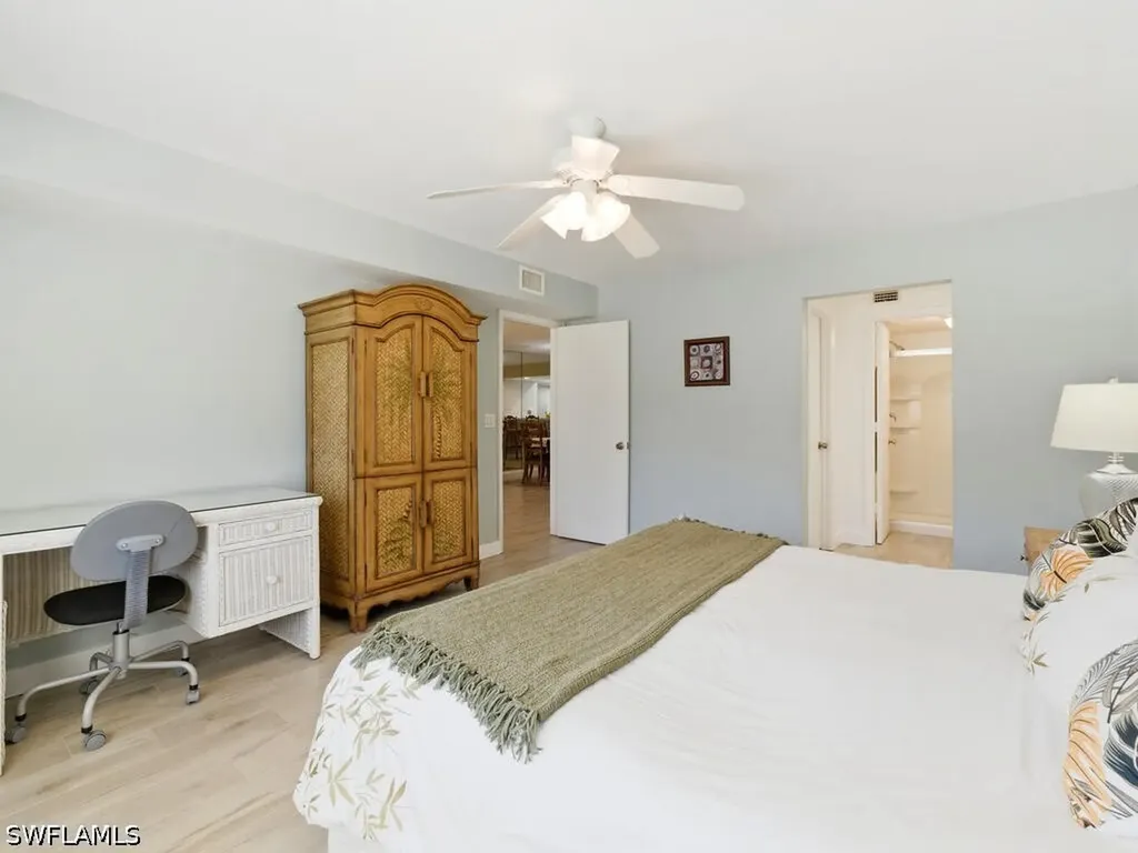4250 Jack Frost Court Naples FL 34112