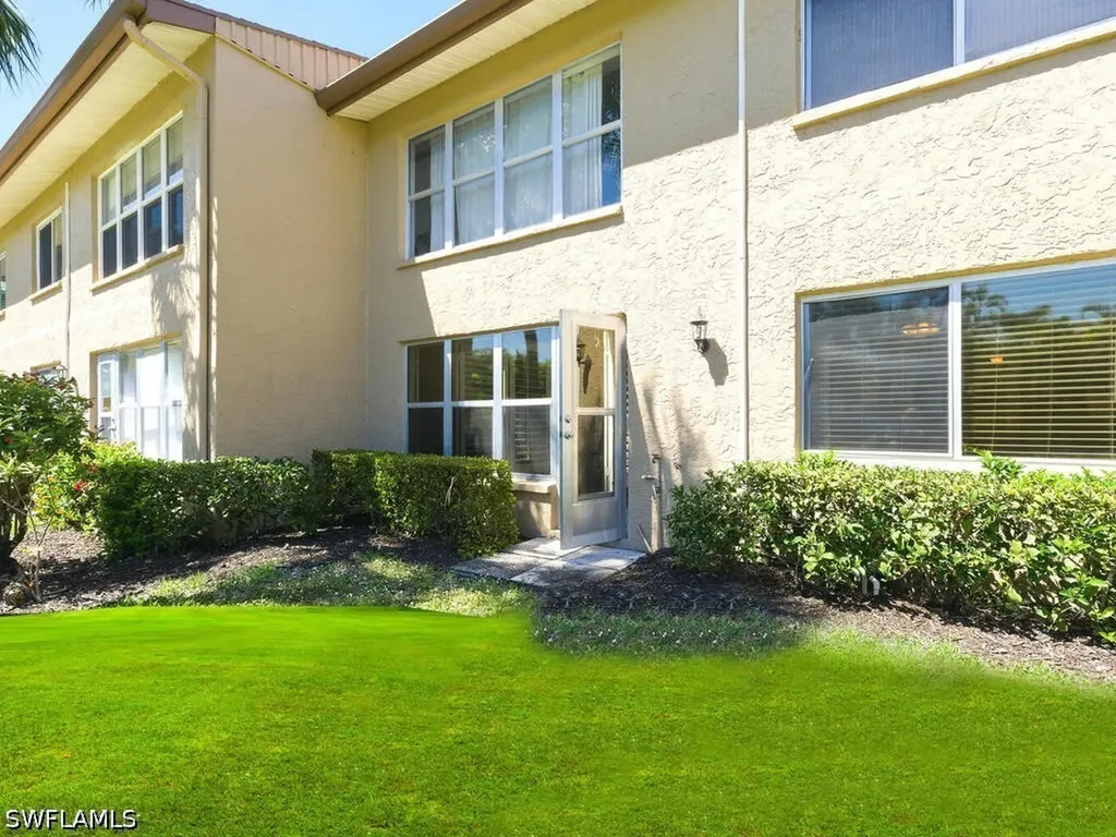 4250 Jack Frost Court Naples FL 34112