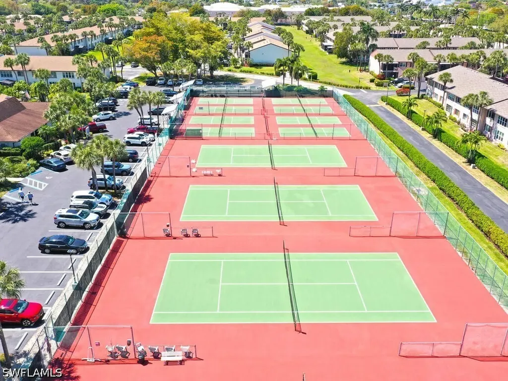 4250 Jack Frost Court Naples FL 34112
