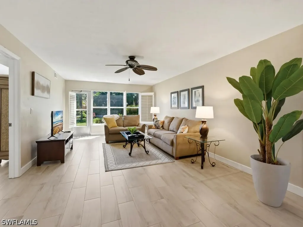 4250 Jack Frost Court Naples FL 34112