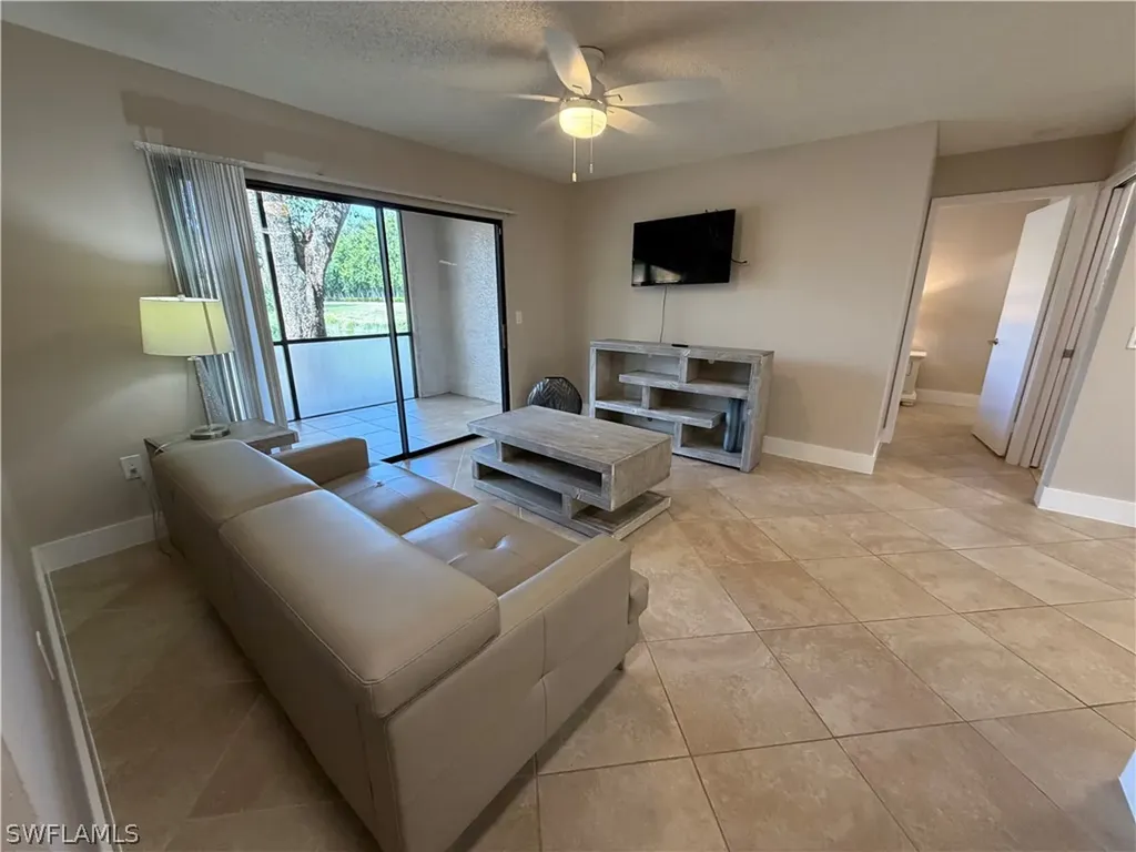 2094 Arbour Walk Circle Naples FL 34109