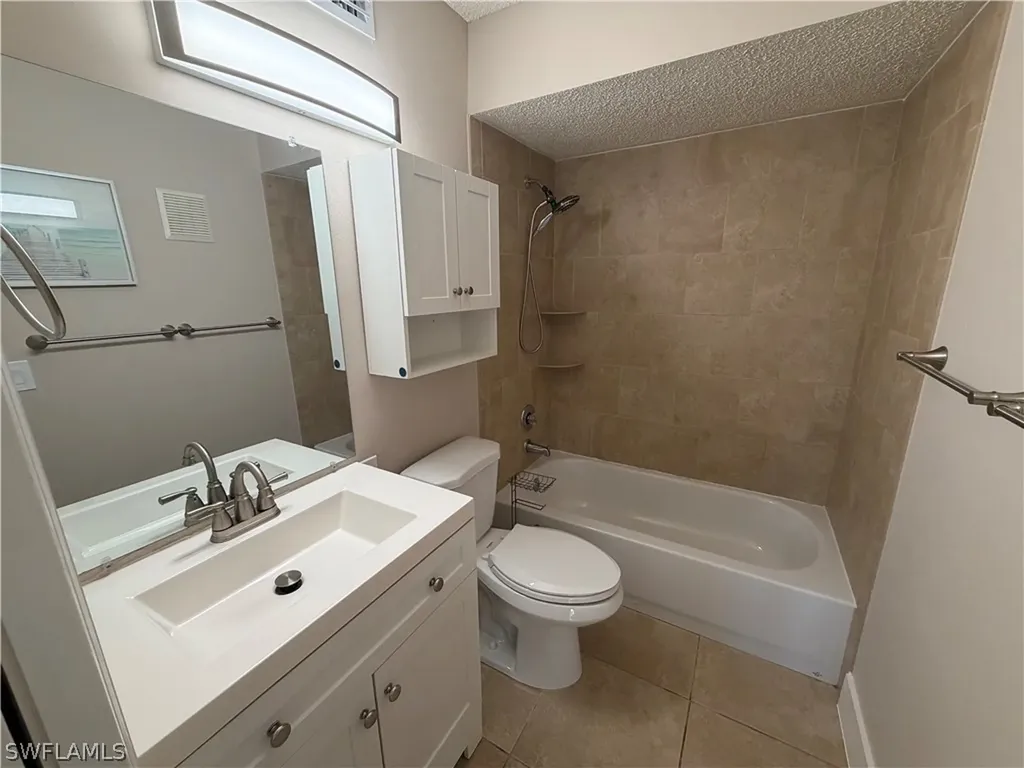 2094 Arbour Walk Circle Naples FL 34109
