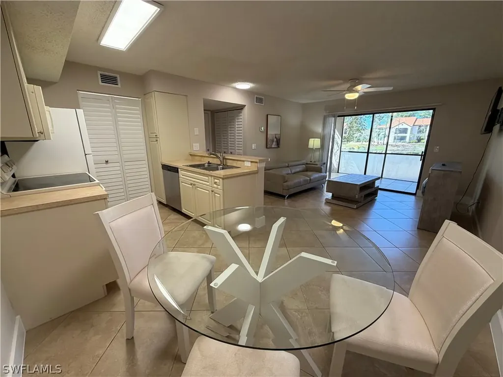 2094 Arbour Walk Circle Naples FL 34109