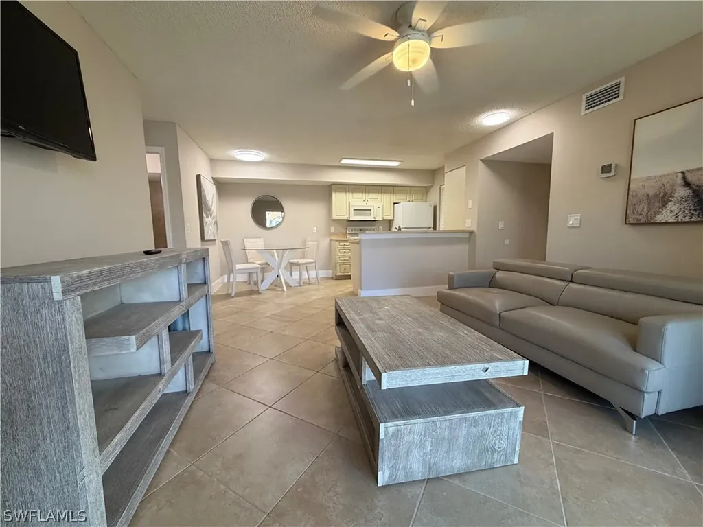 2094 Arbour Walk Circle Naples FL 34109