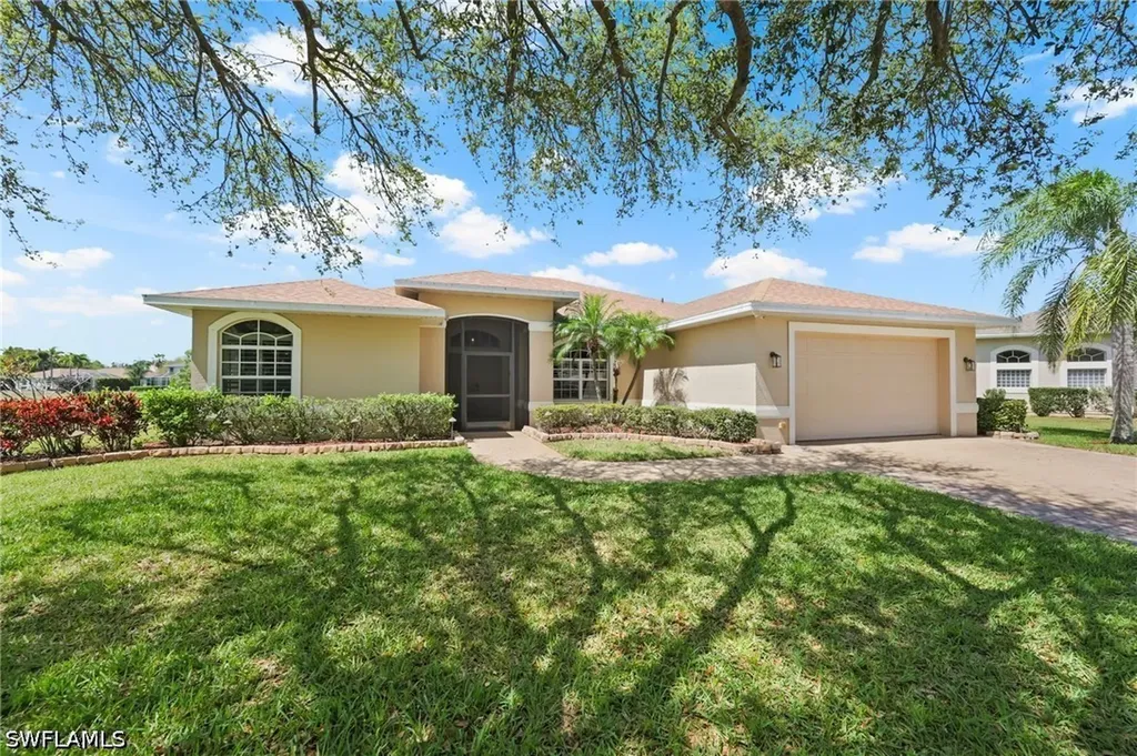 9100 Kings Cove Court Fort Myers FL 33967