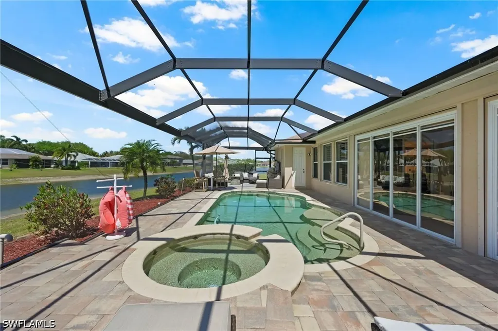 9100 Kings Cove Court Fort Myers FL 33967