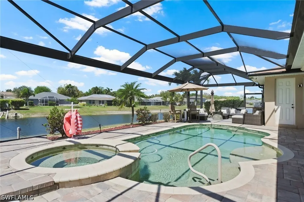 9100 Kings Cove Court Fort Myers FL 33967