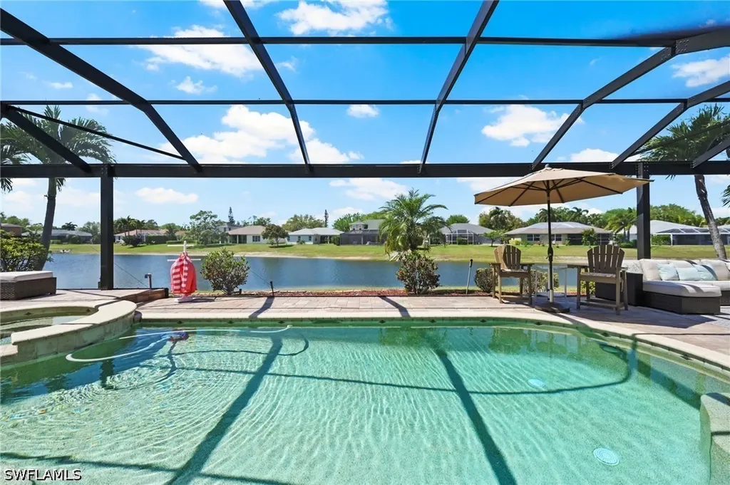 9100 Kings Cove Court Fort Myers FL 33967