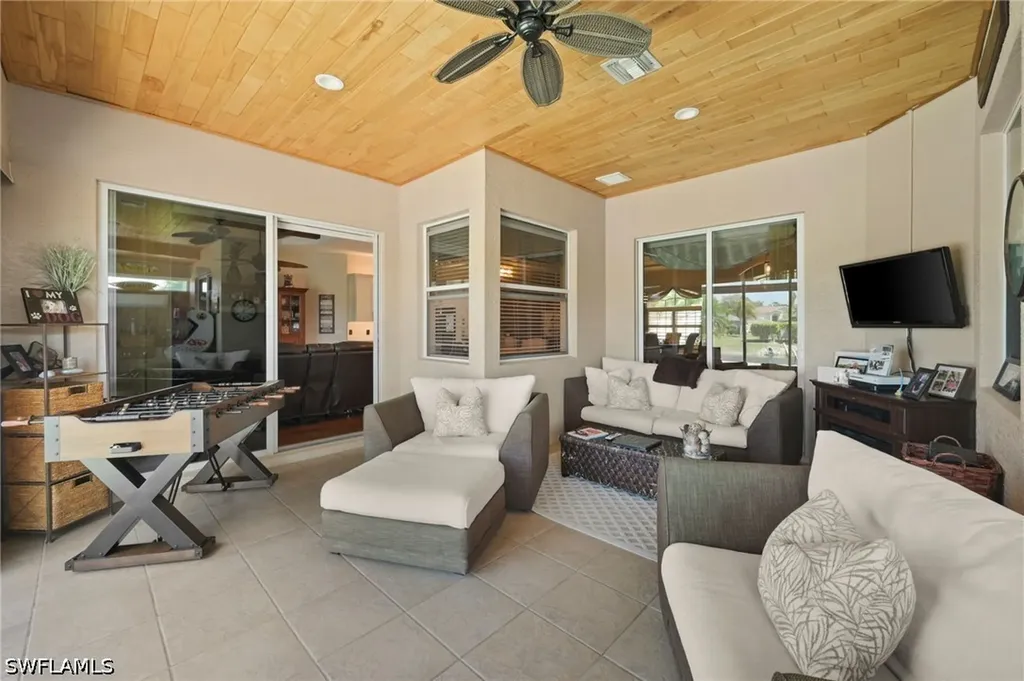 9100 Kings Cove Court Fort Myers FL 33967