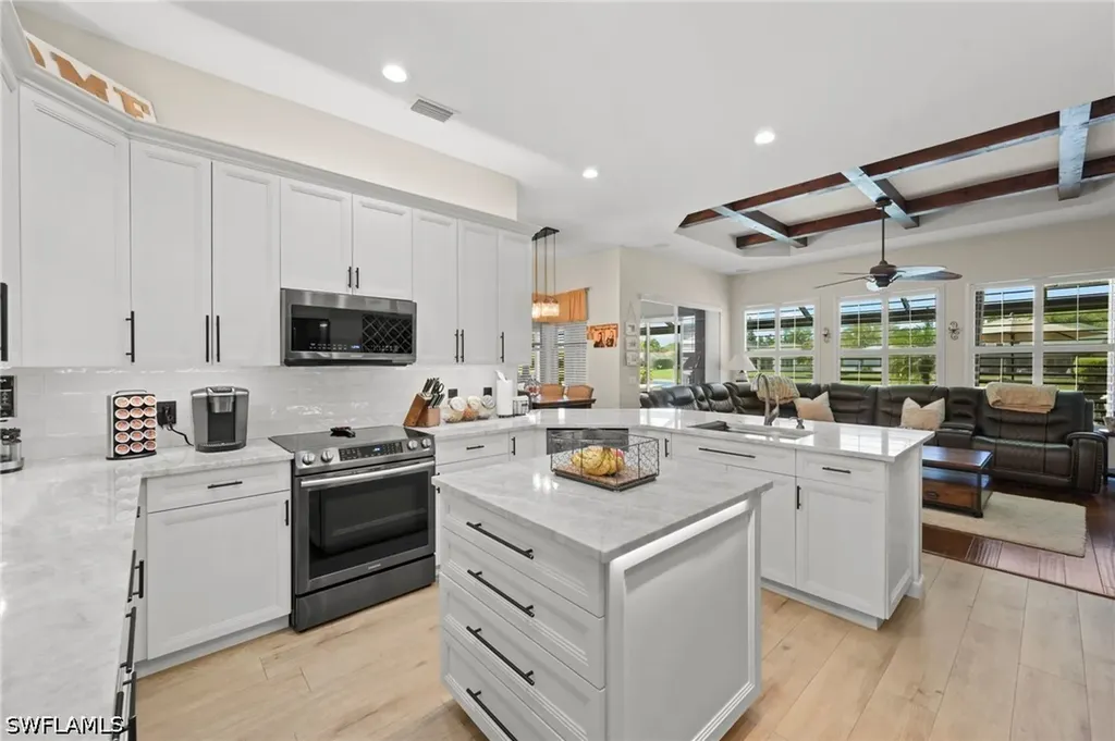 9100 Kings Cove Court Fort Myers FL 33967