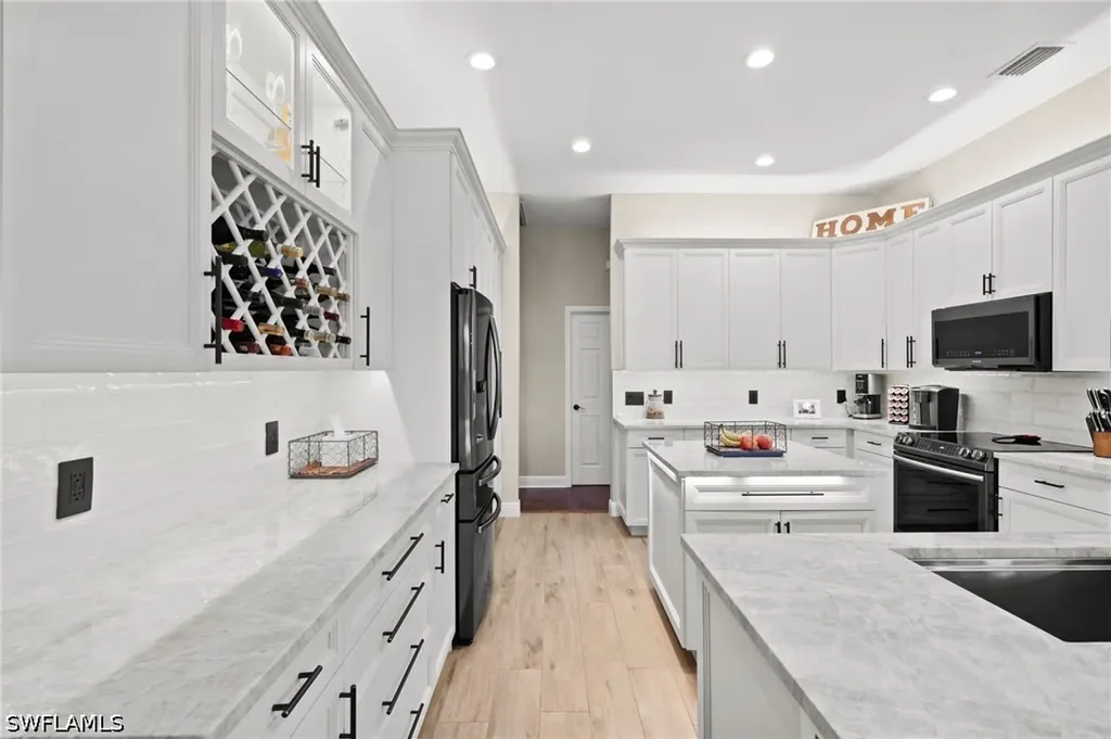 9100 Kings Cove Court Fort Myers FL 33967