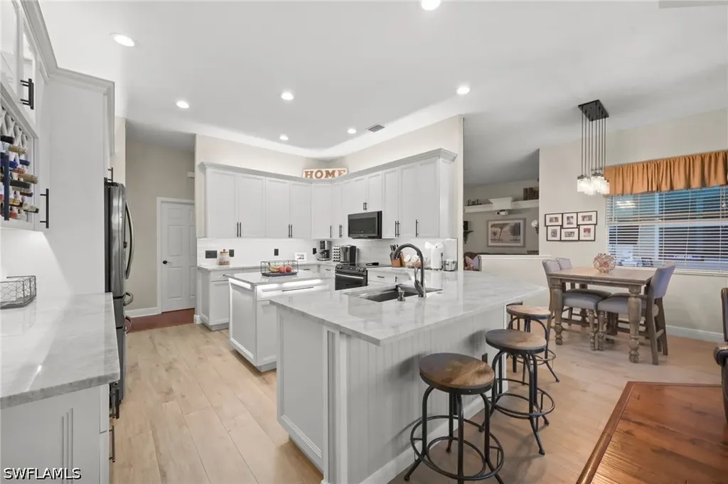 9100 Kings Cove Court Fort Myers FL 33967