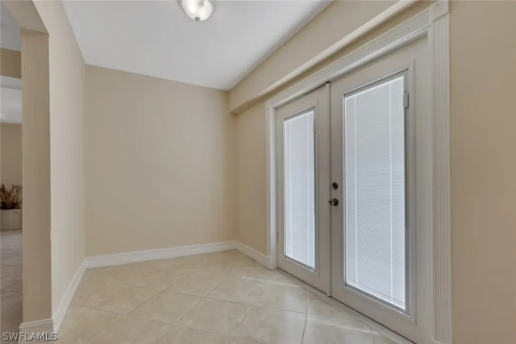 4440 27th Avenue NE Naples FL 34120