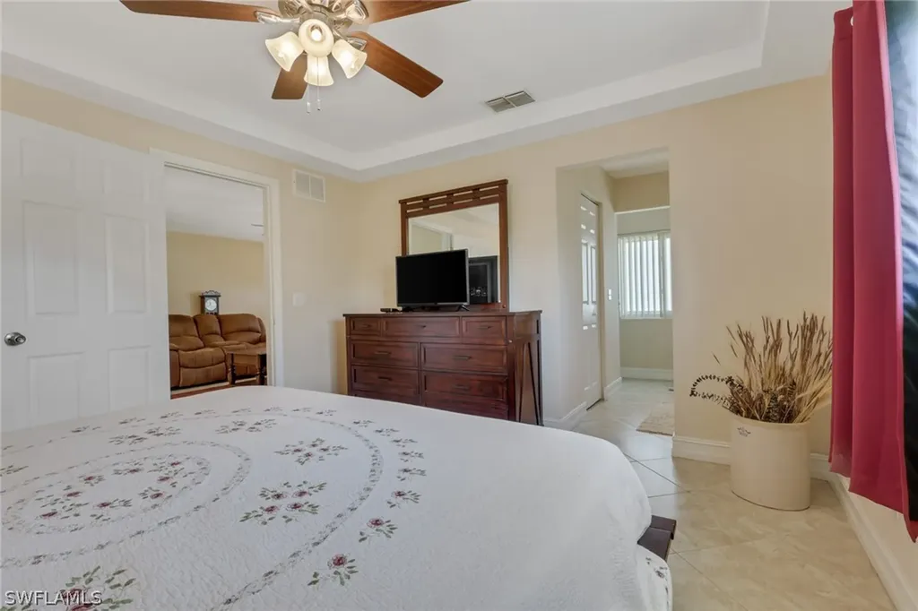 4440 27th Avenue NE Naples FL 34120