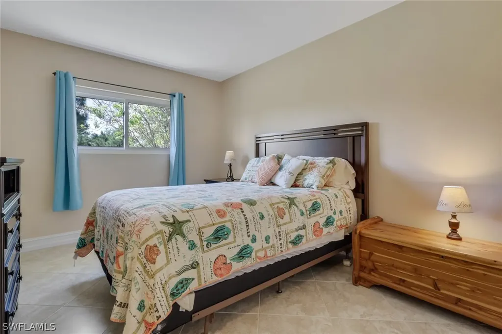 4440 27th Avenue NE Naples FL 34120