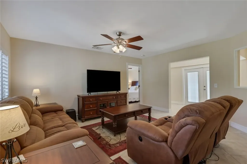 4440 27th Avenue NE Naples FL 34120