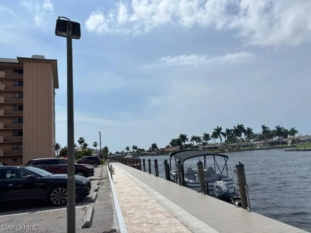 4260 SE 20th Place Cape Coral FL 33904