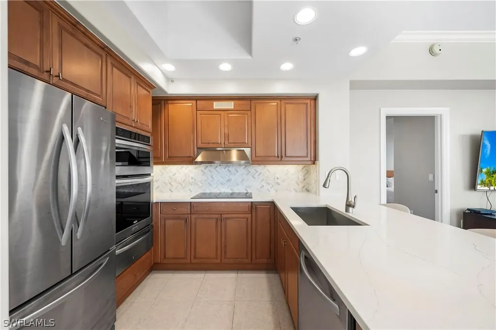 2738 Tiburon Boulevard E Naples FL 34109