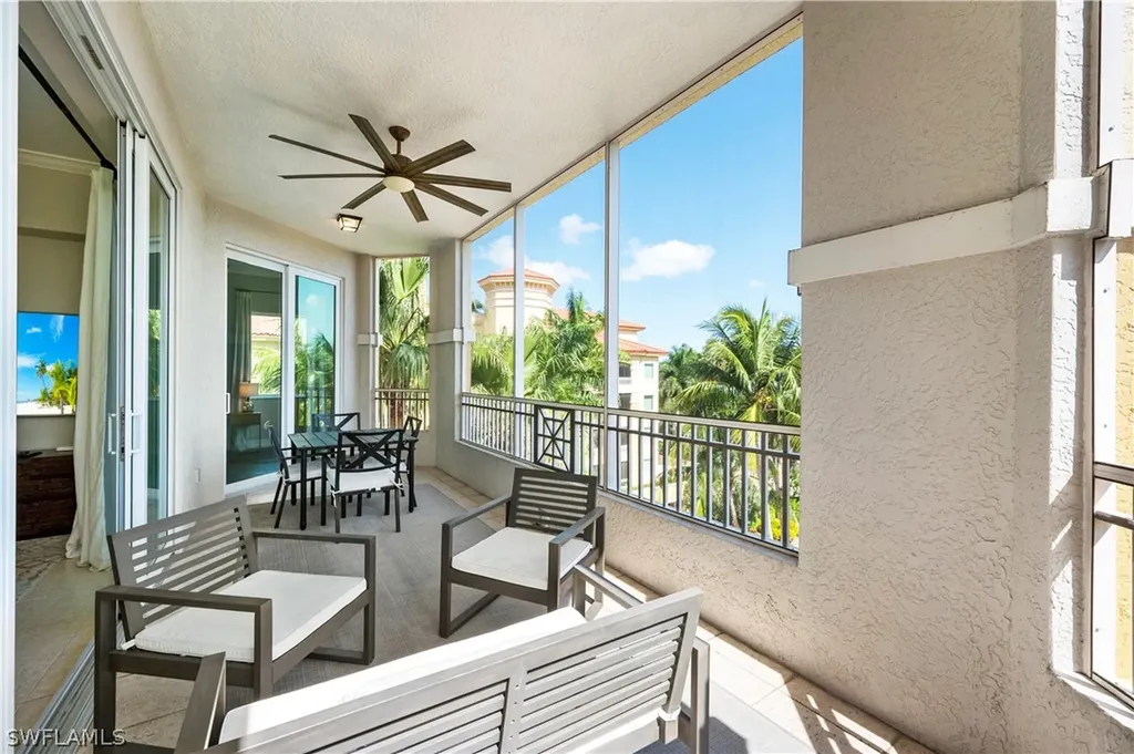 2738 Tiburon Boulevard E Naples FL 34109