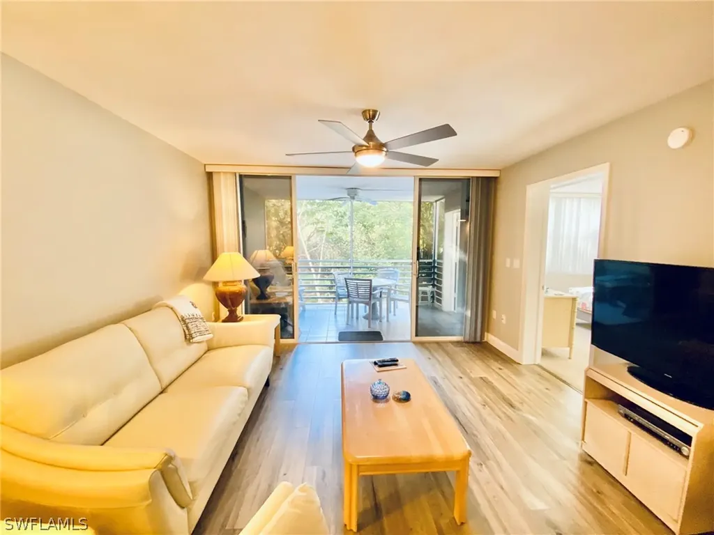 290 Naples Cove Drive Naples FL 34110