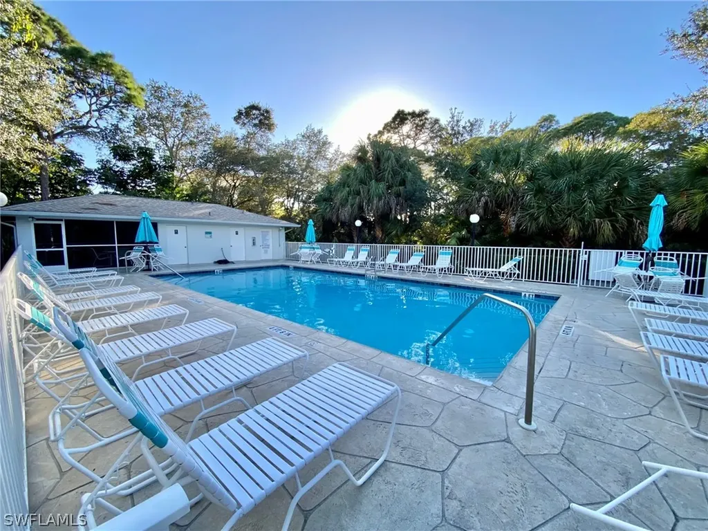 290 Naples Cove Drive Naples FL 34110