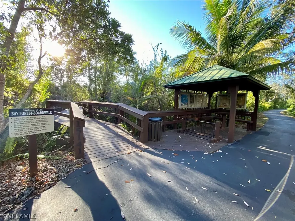 290 Naples Cove Drive Naples FL 34110