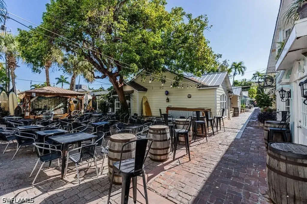 160 Palm Street Marco Island FL 34145