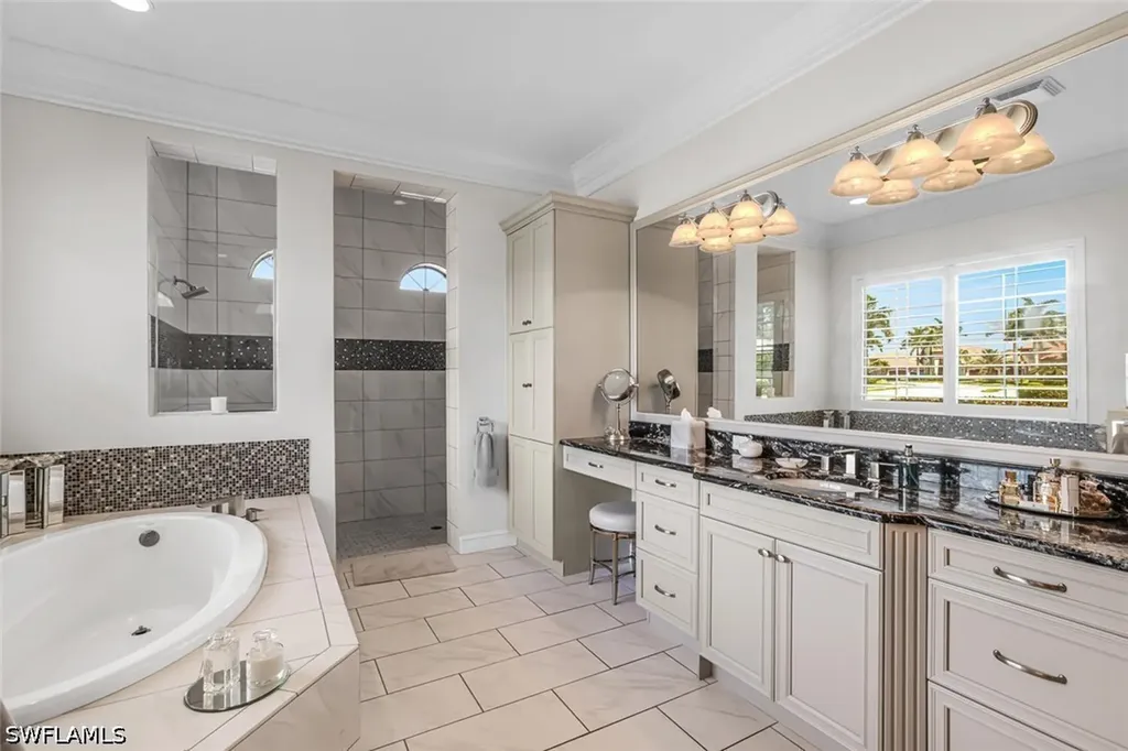 6624 Barbera Lane Naples FL 34113