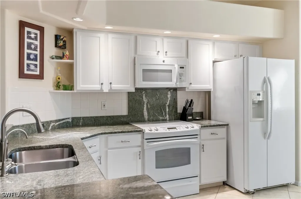 13050 Amberley Court Bonita Springs FL 34135