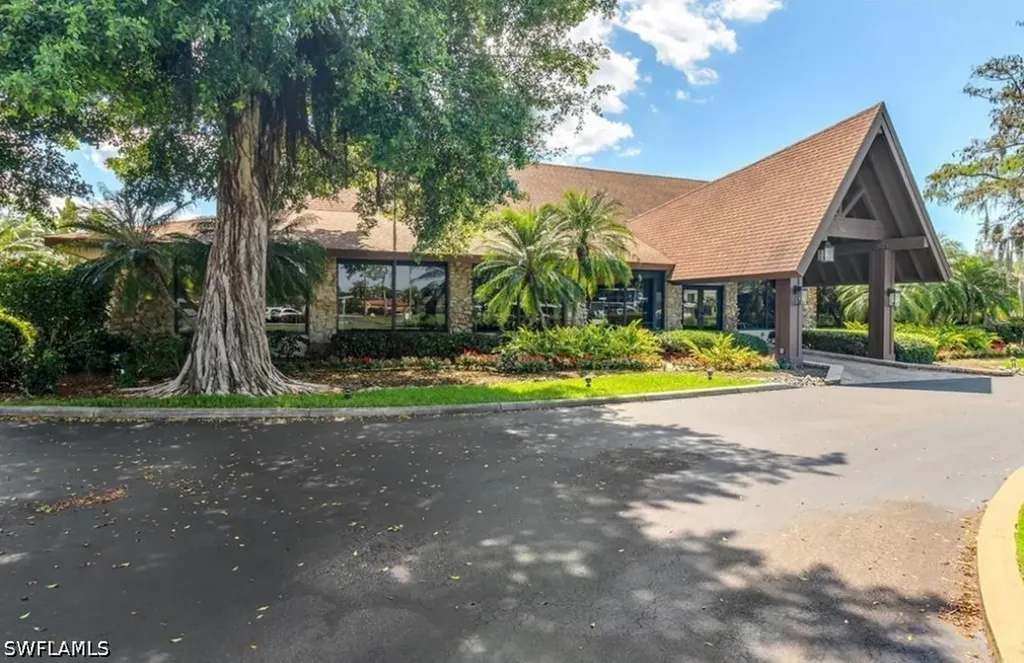233 Palm Drive Naples FL 34112