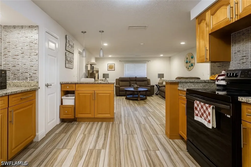 4706 25th Avenue SW Naples FL 34116