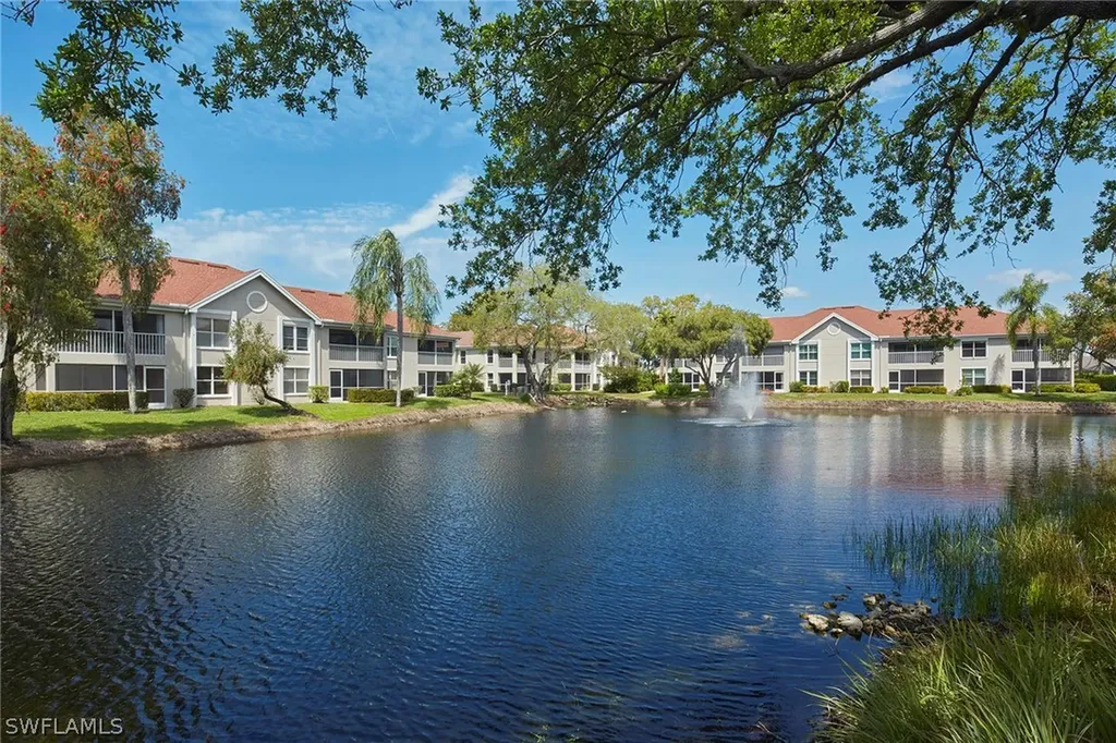 9856 Luna Circle Naples FL 34109