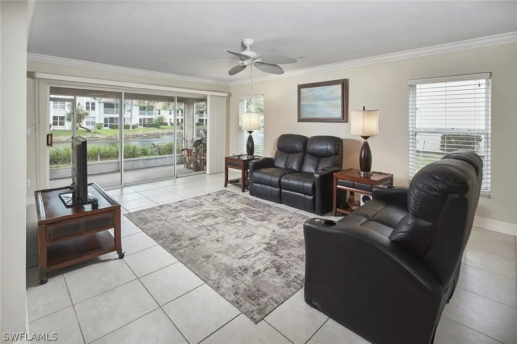 9856 Luna Circle Naples FL 34109