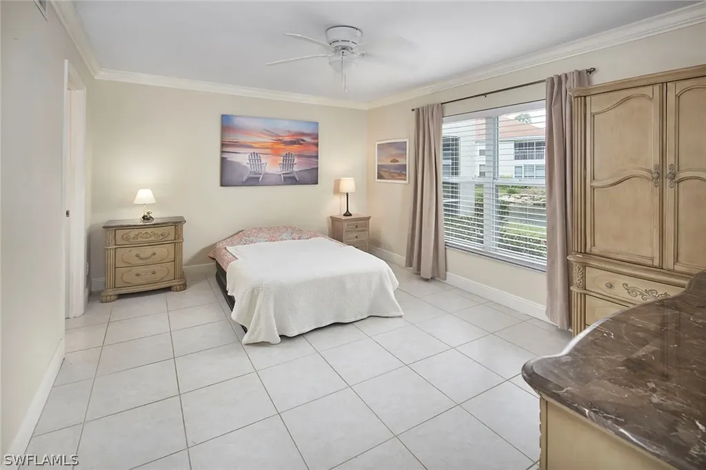 9856 Luna Circle Naples FL 34109