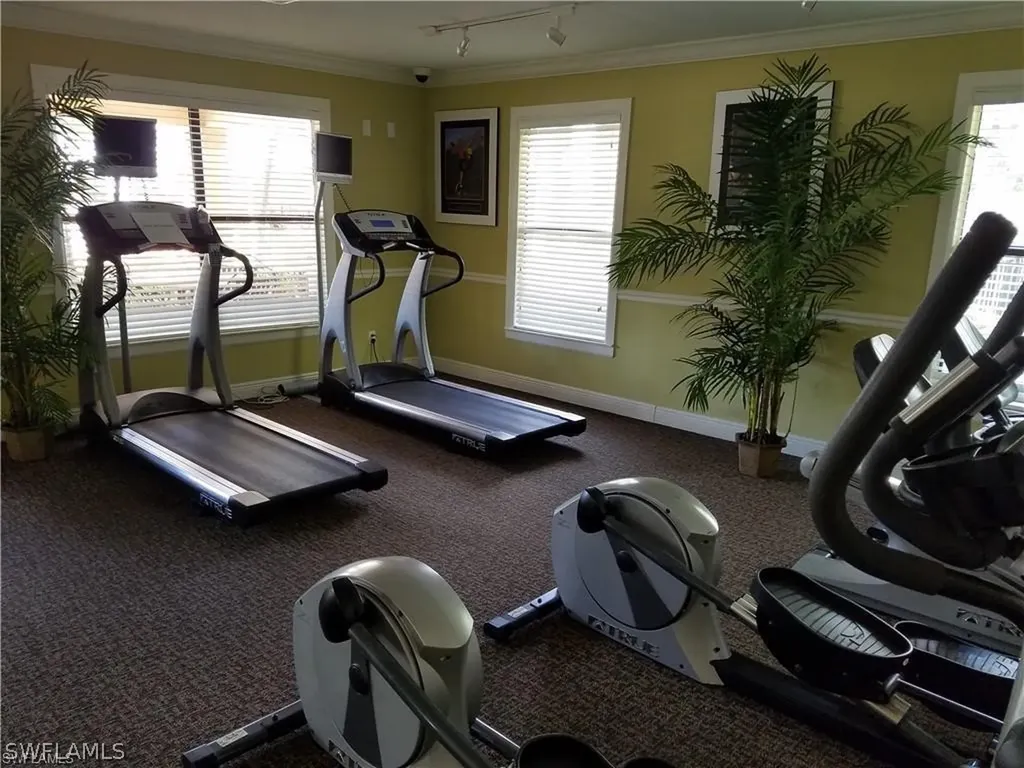 2226 Arbour Walk Circle Naples FL 34109