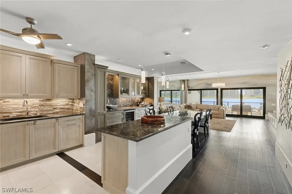 406 La Peninsula Boulevard Naples FL 34113