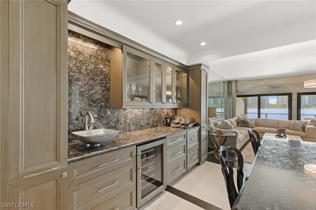 406 La Peninsula Boulevard Naples FL 34113